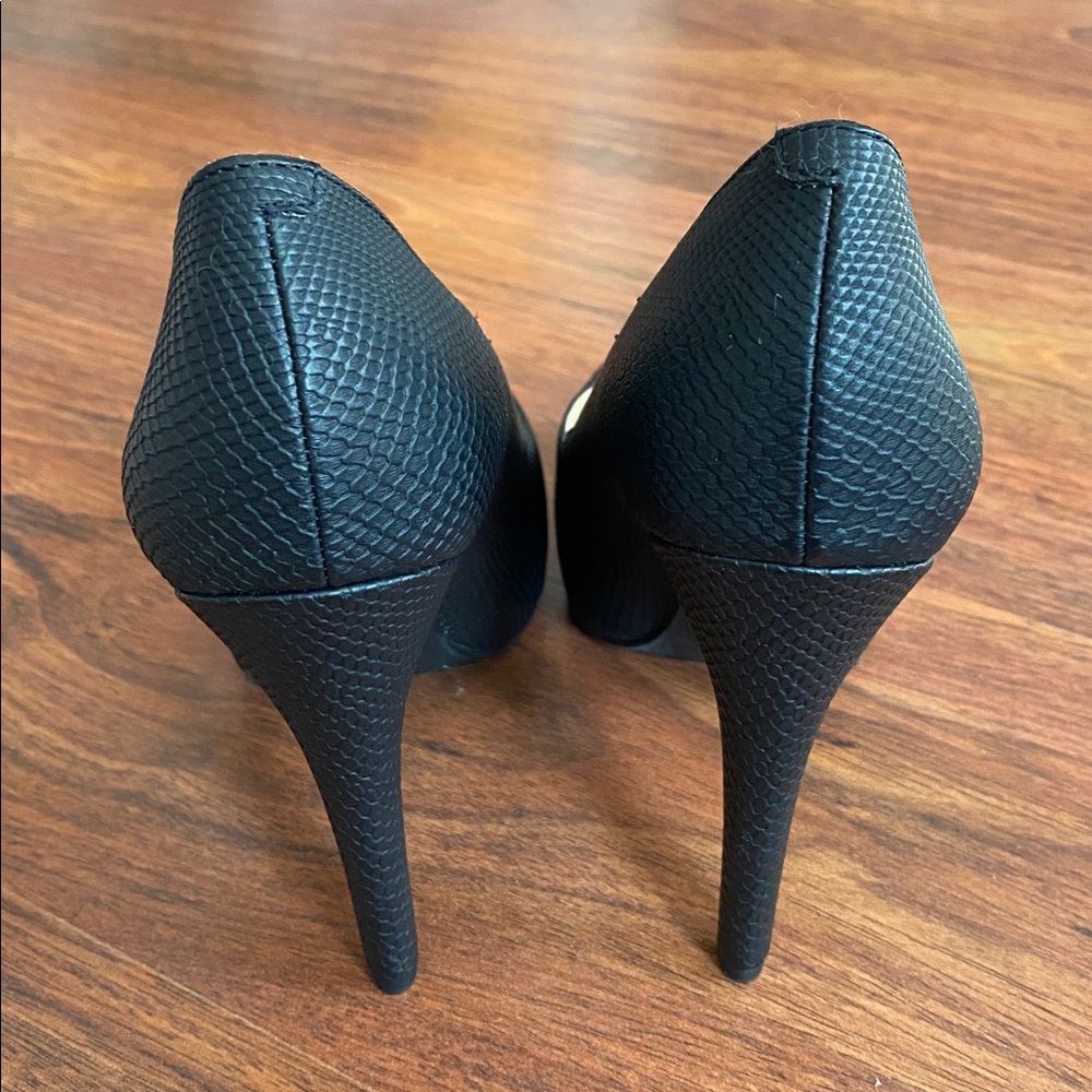 New Jessica Simpson Black Rumba Snake Heels - Picture 3 of 6
